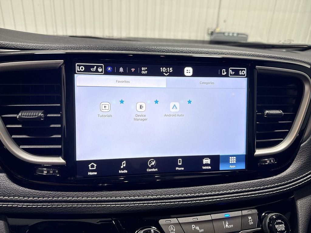 2026 Chrysler Pacifica Select