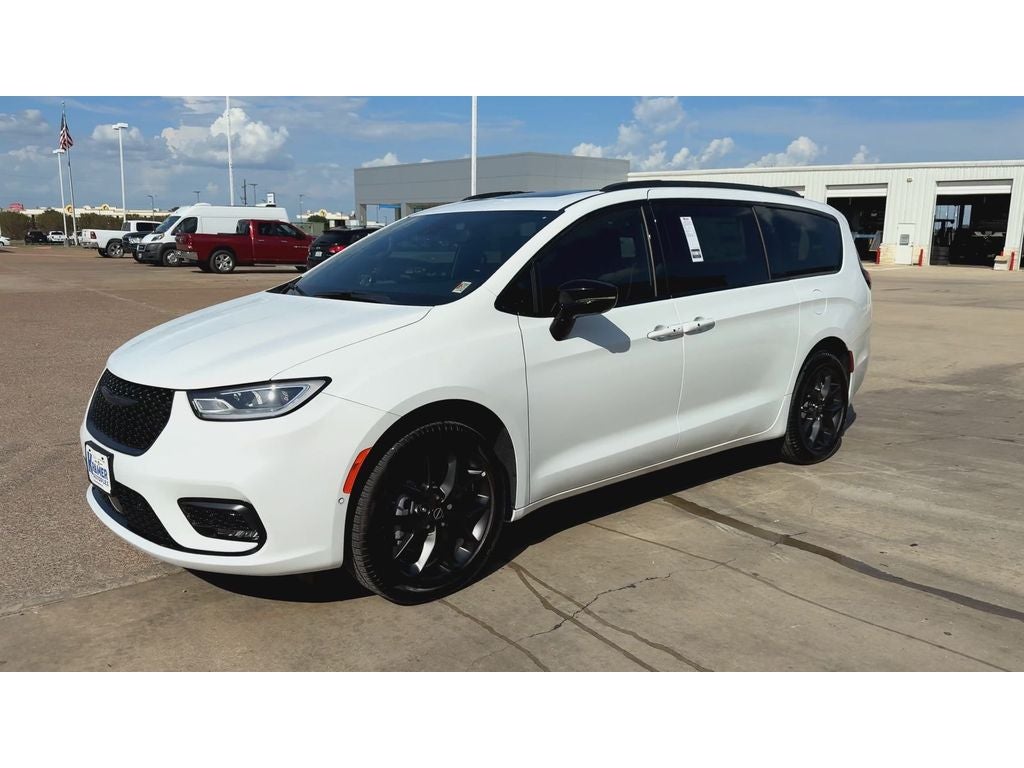 2026 Chrysler Pacifica Limited