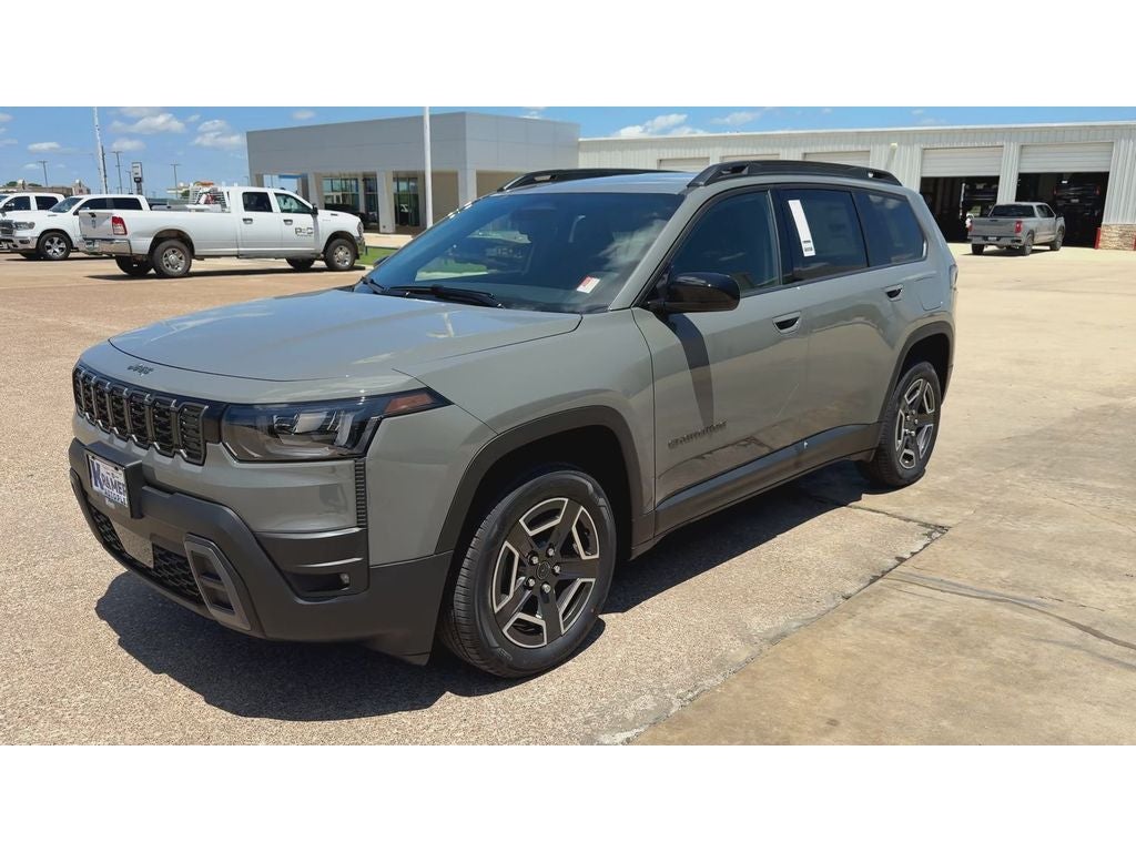 2026 Jeep Cherokee CHEROKEE LAREDO 4X4