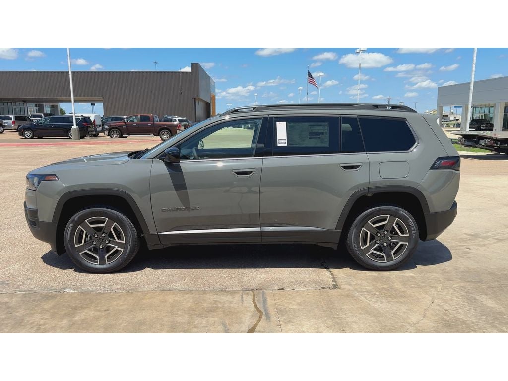 2026 Jeep Cherokee CHEROKEE LAREDO 4X4