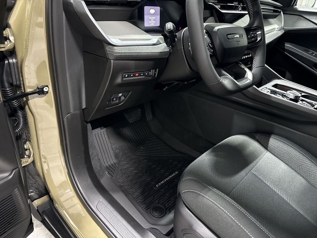 2026 Jeep Cherokee CHEROKEE LAREDO 4X4