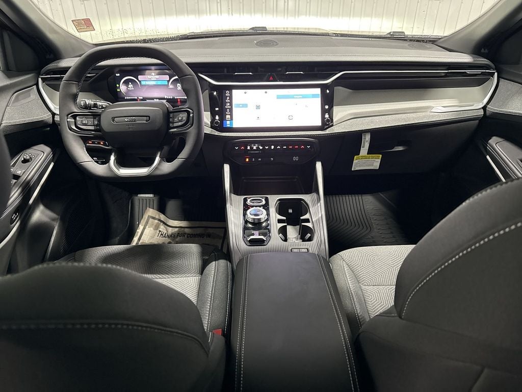 2026 Jeep Cherokee CHEROKEE LAREDO 4X4