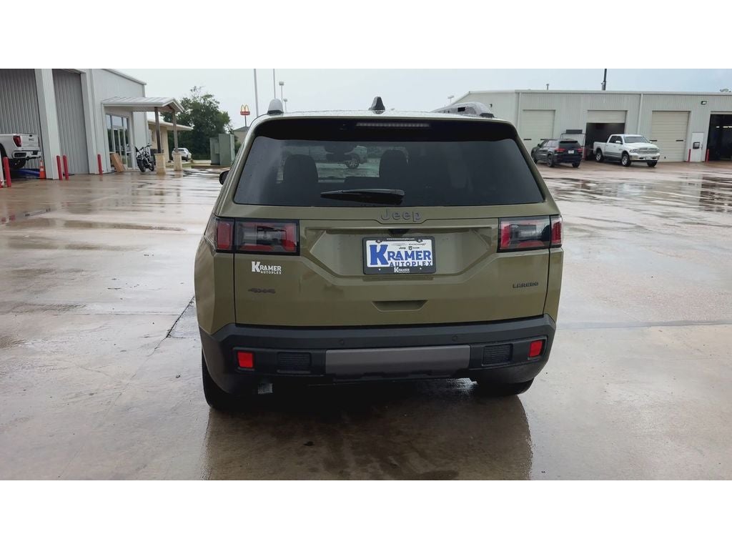 2026 Jeep Cherokee CHEROKEE LAREDO 4X4