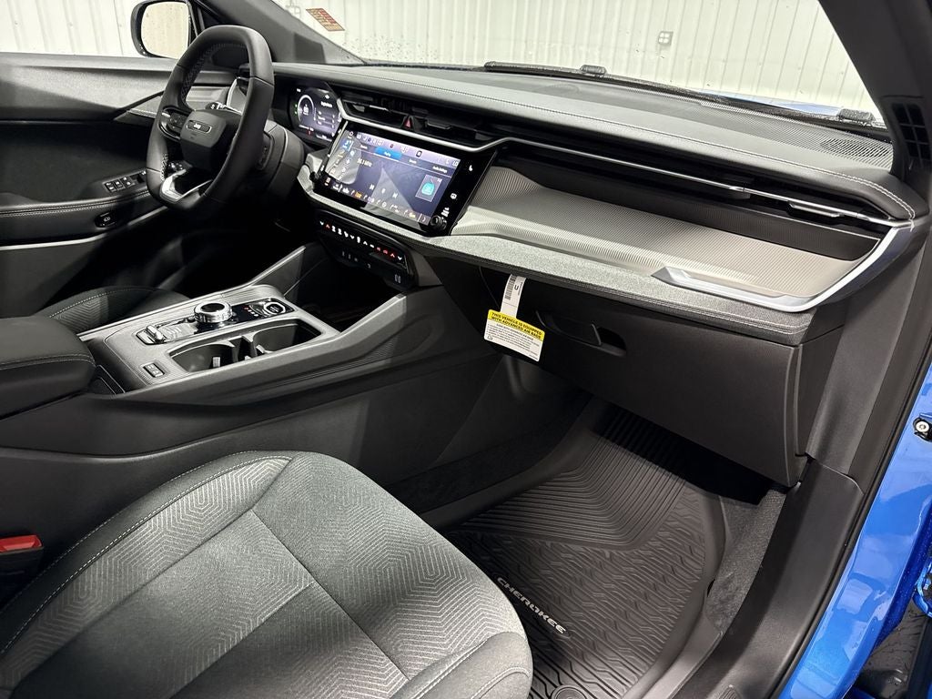 2026 Jeep Cherokee CHEROKEE LAREDO 4X4