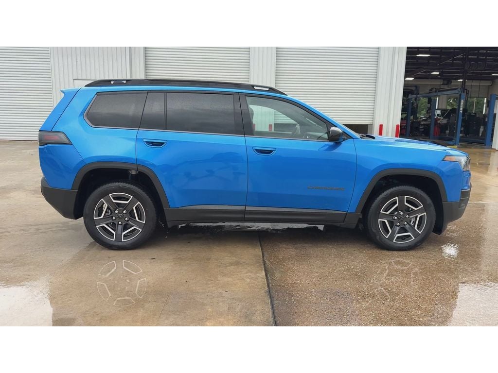 2026 Jeep Cherokee CHEROKEE LAREDO 4X4