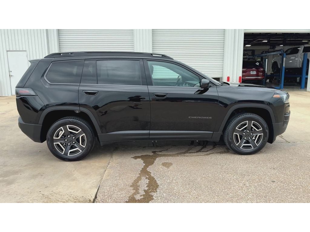 2026 Jeep Cherokee CHEROKEE LAREDO 4X4