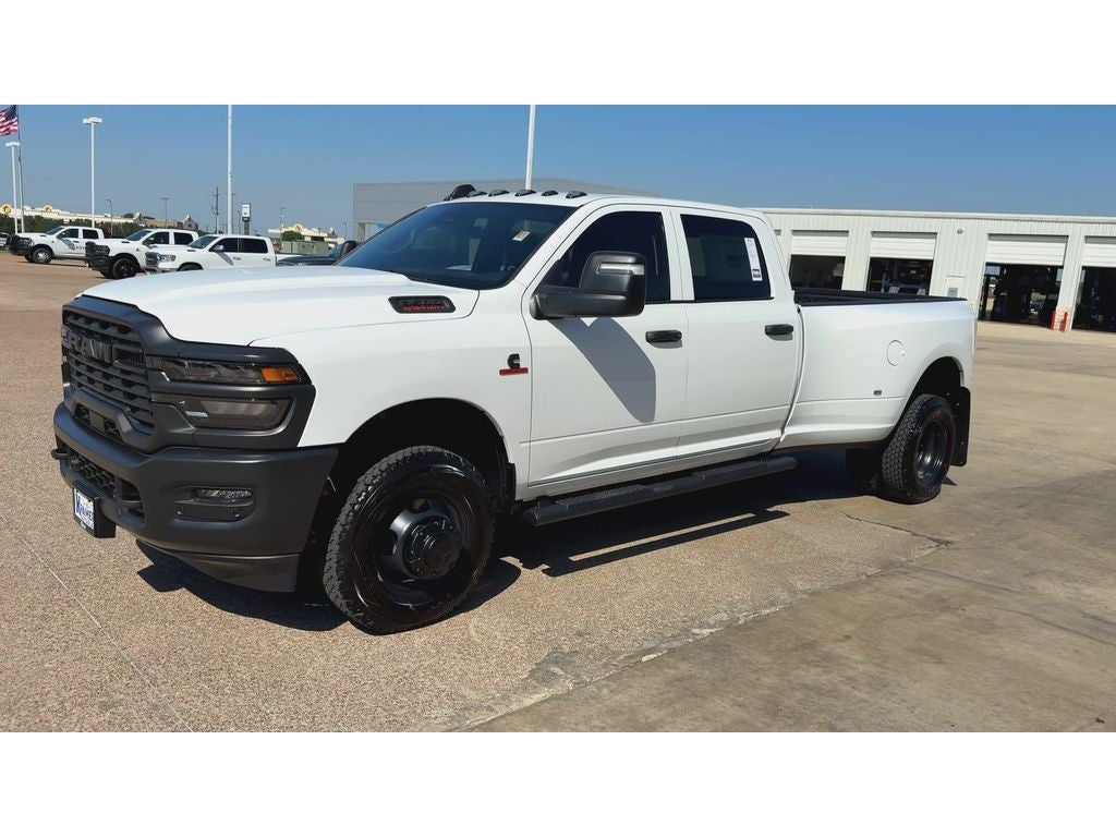 2026 RAM Ram 3500 RAM 3500 TRADESMAN CREW CAB 4X4 8' BOX