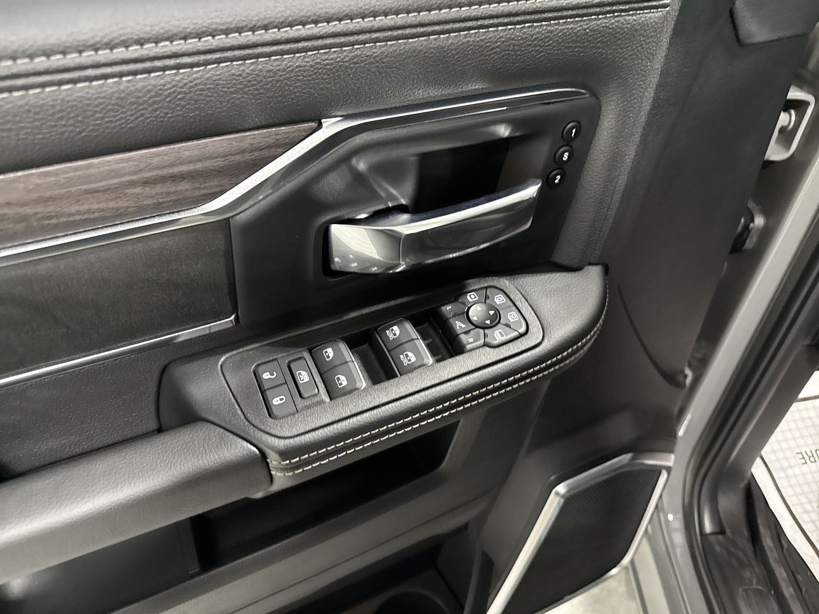 2027 RAM Ram 3500 Laramie
