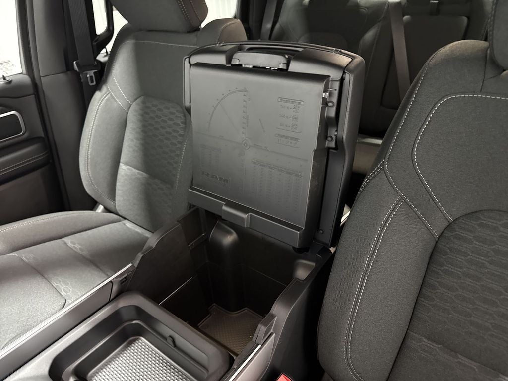 2026 RAM Ram 1500 RAM 1500 LONE STAR CREW CAB 4X4 5'7' BOX