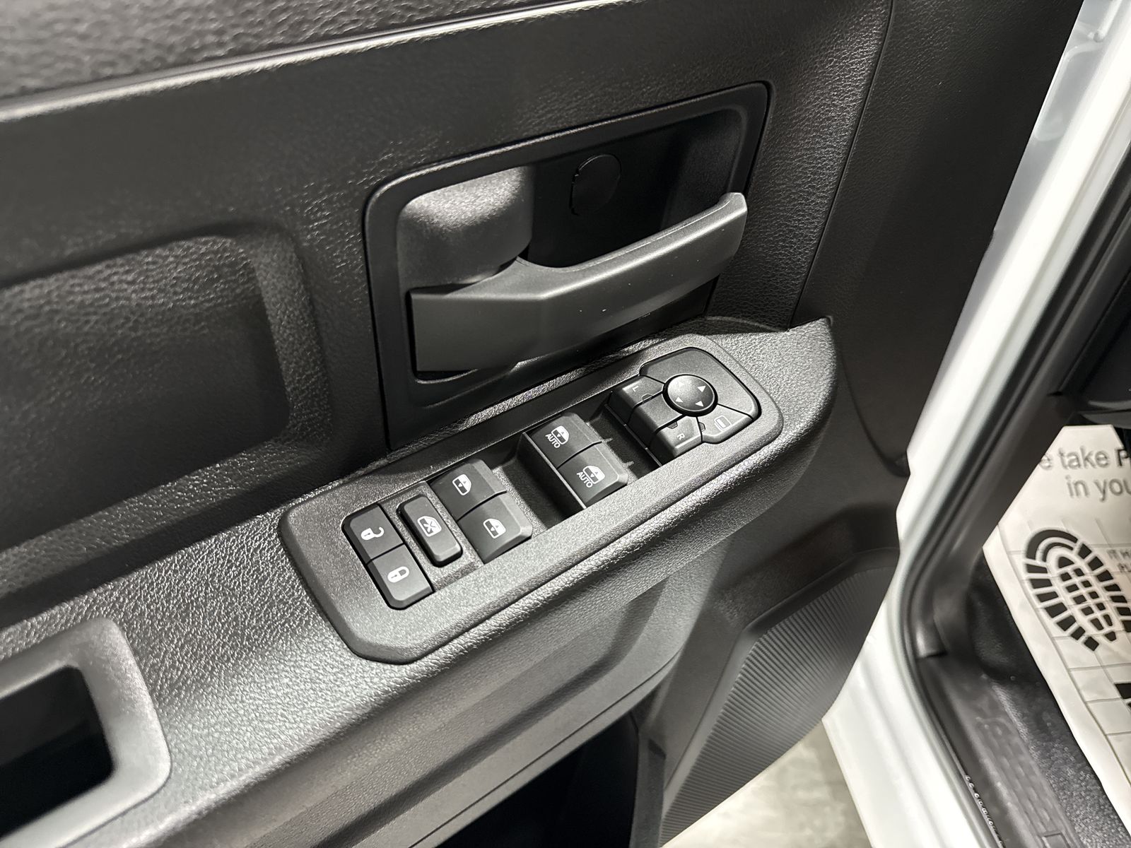 2027 RAM Ram 3500 Chassis Cab Tradesman