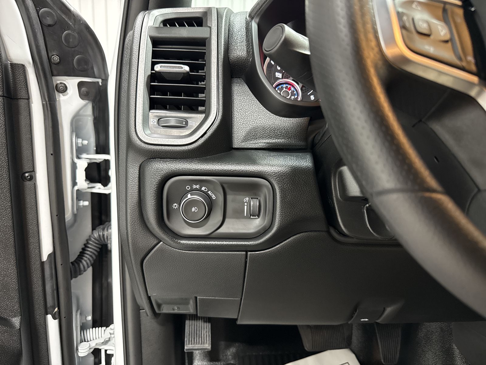 2027 RAM Ram 3500 Chassis Cab Tradesman