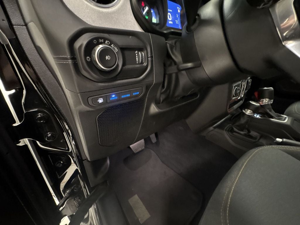 2025 Jeep Wrangler 4xe Sahara