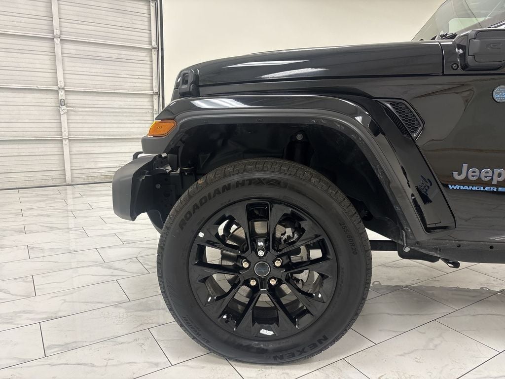 2025 Jeep Wrangler 4xe Sahara