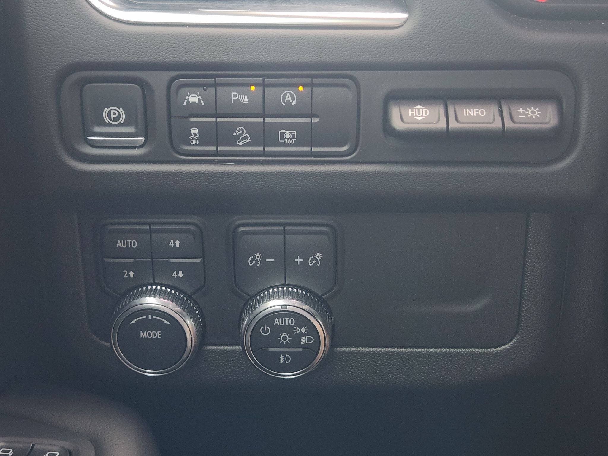 2024 GMC Yukon AT4
