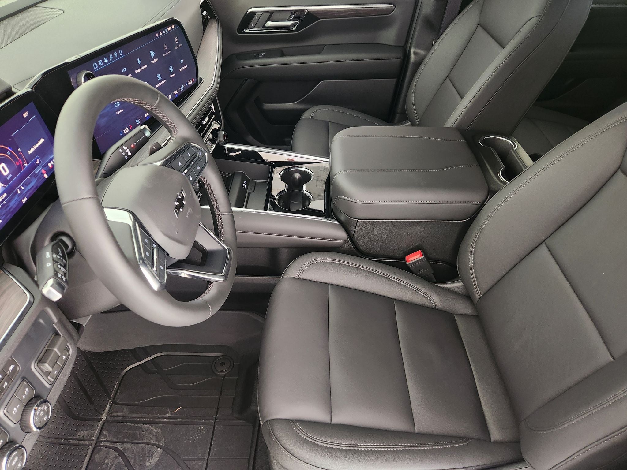 2027 Chevrolet Tahoe Z71 — photo 12