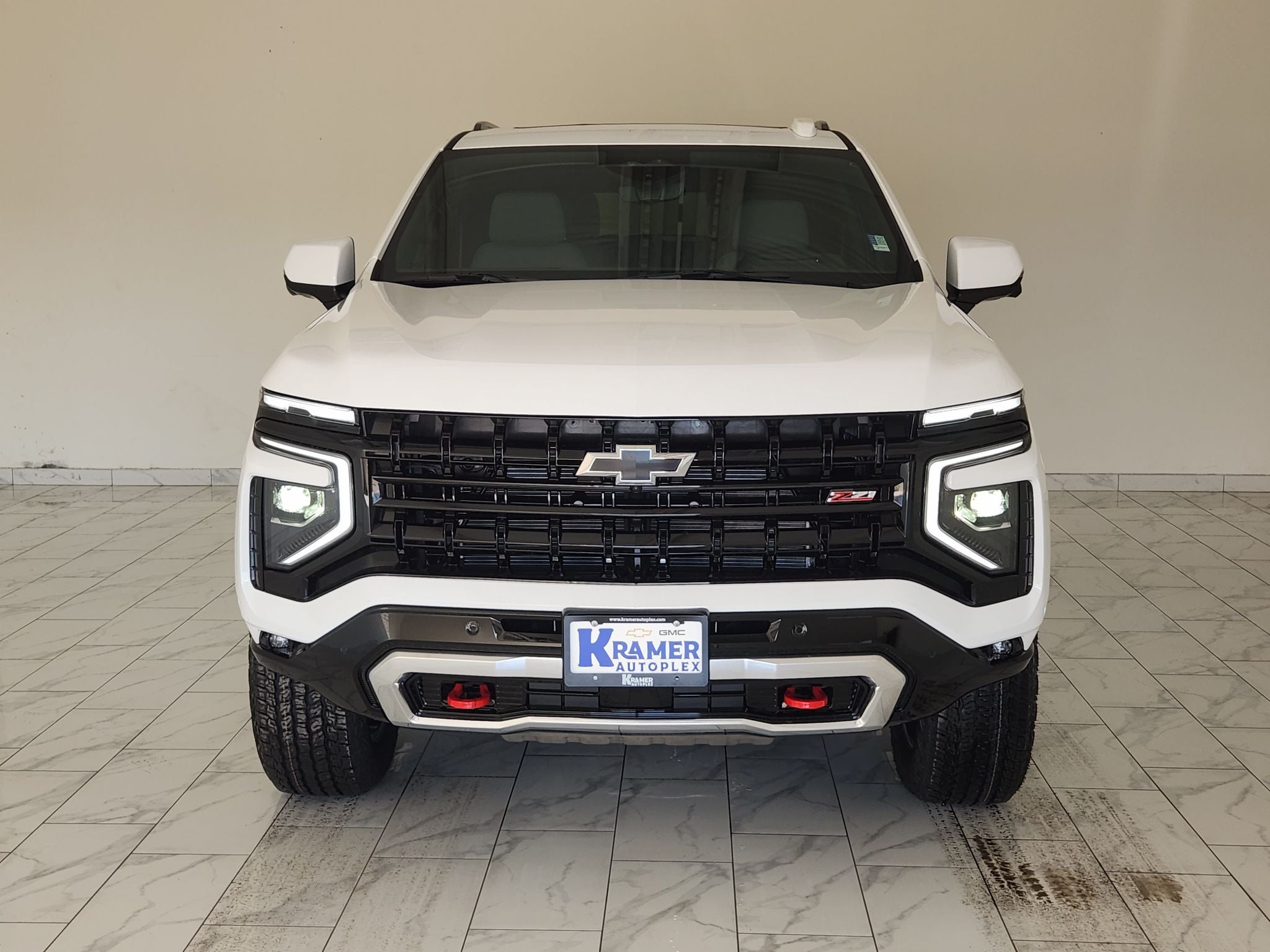 2027 Chevrolet Tahoe Z71 — photo 2