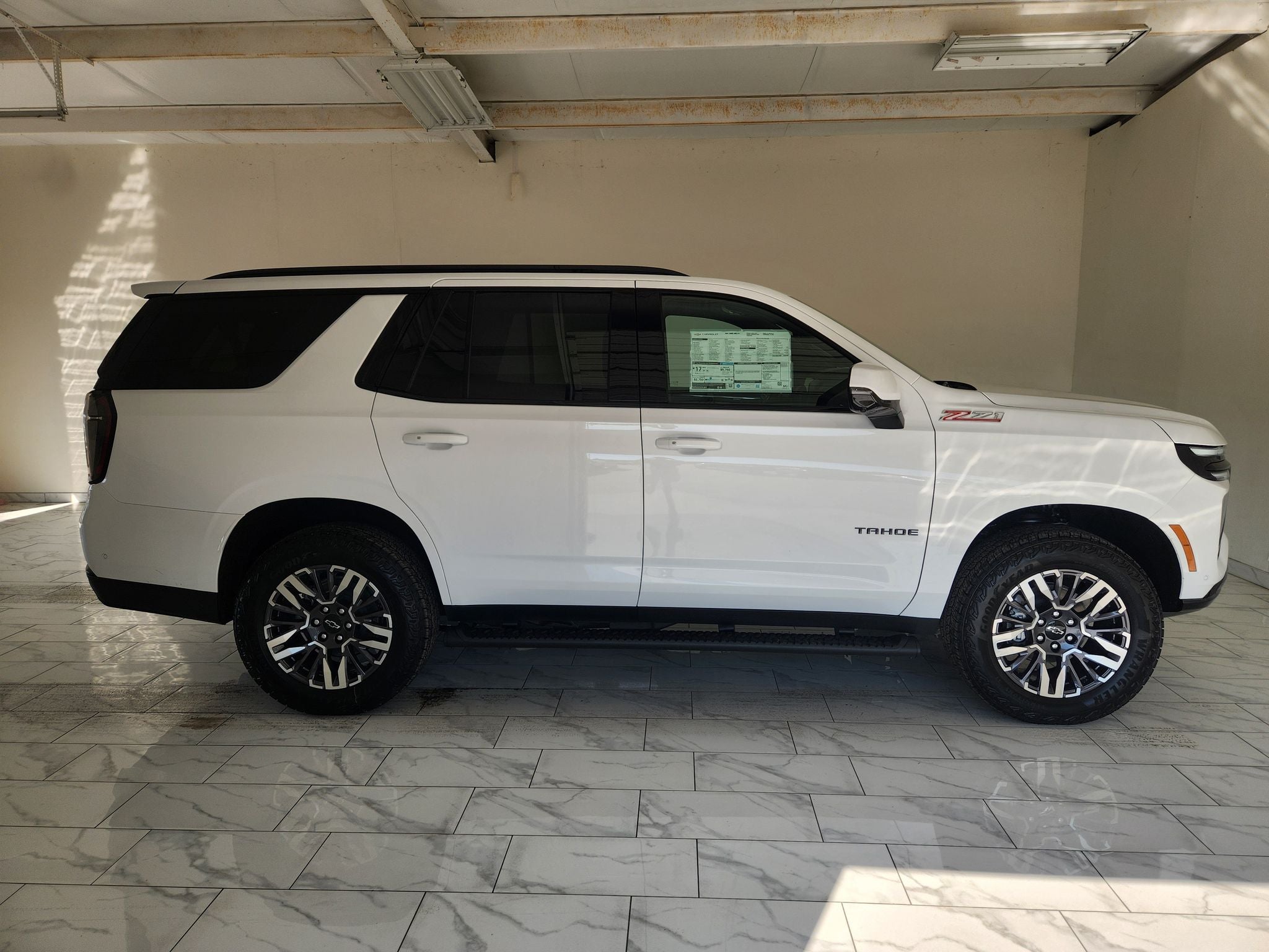2027 Chevrolet Tahoe Z71 — photo 4