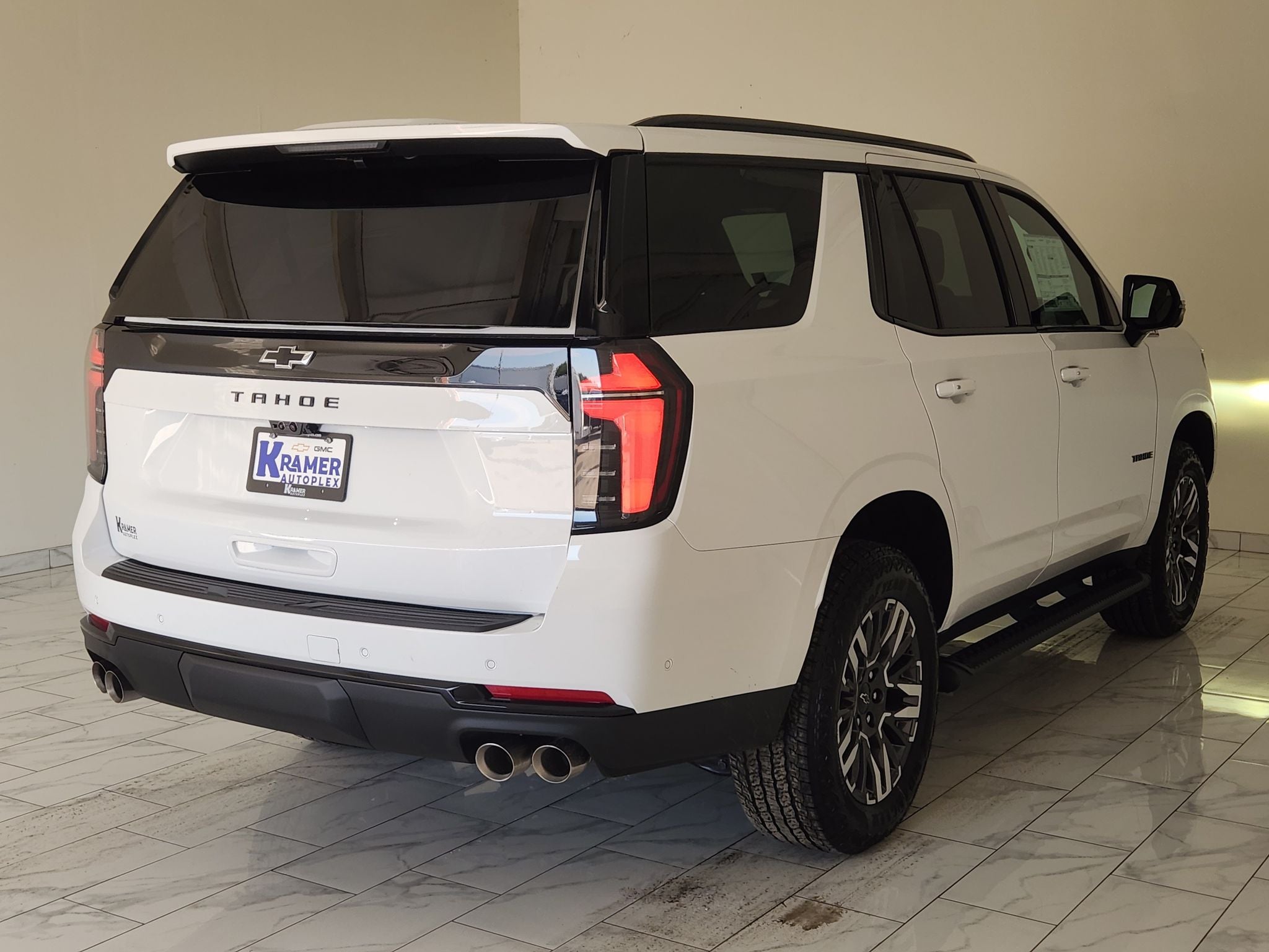 2027 Chevrolet Tahoe Z71 — photo 5
