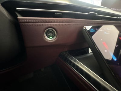 2025 Cadillac Escalade Premium Luxury