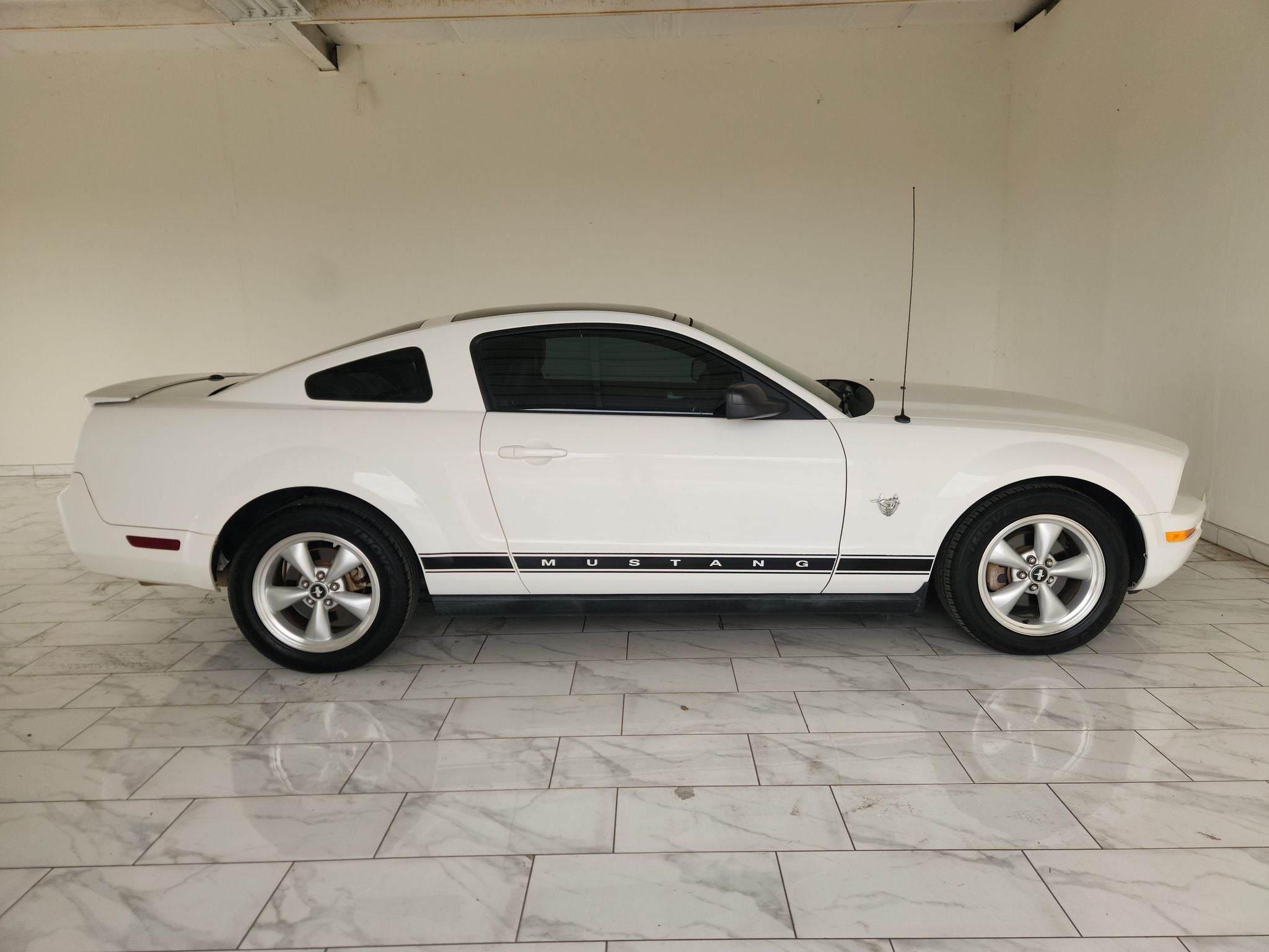 2009 Ford Mustang 2DR CPE
