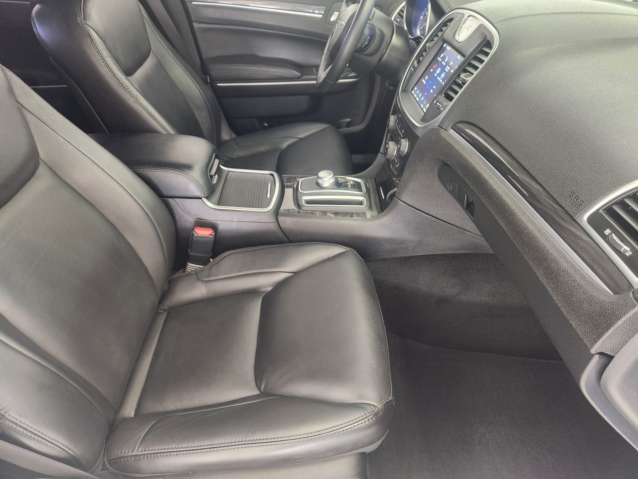 2022 Chrysler 300 Touring L