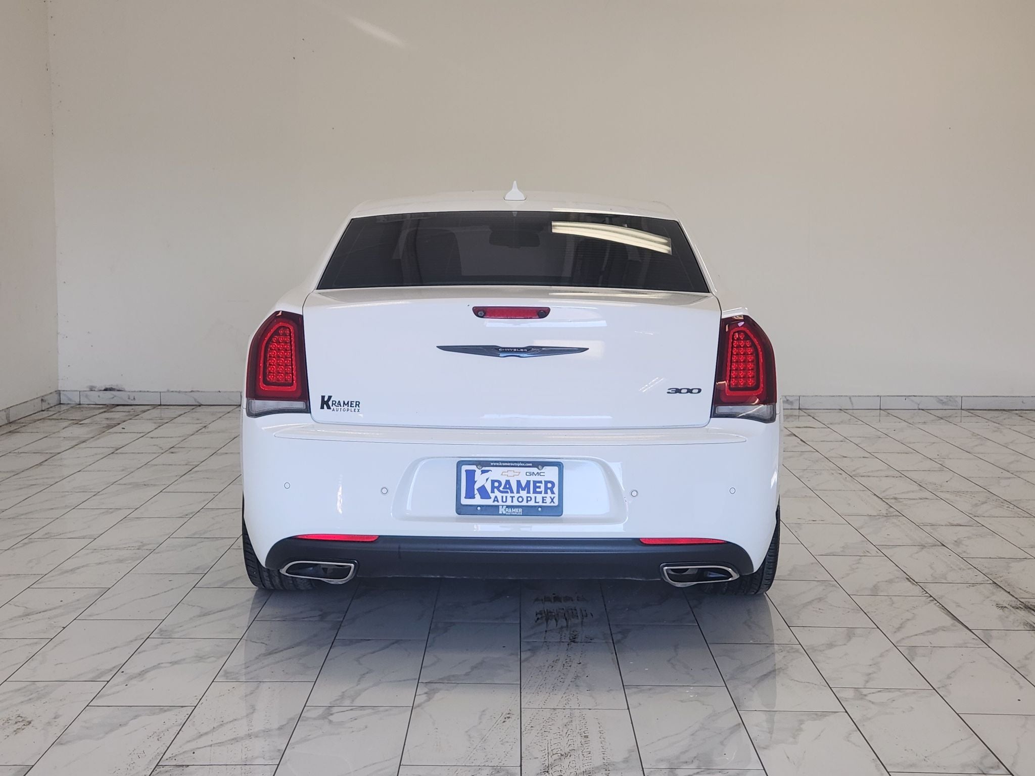 2022 Chrysler 300 Touring L