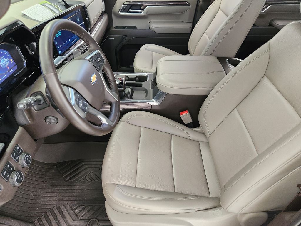 2025 Chevrolet Silverado 1500 LTZ