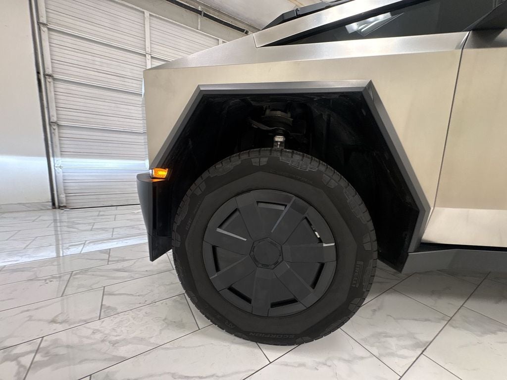 2025 Tesla Cybertruck All-Wheel Drive