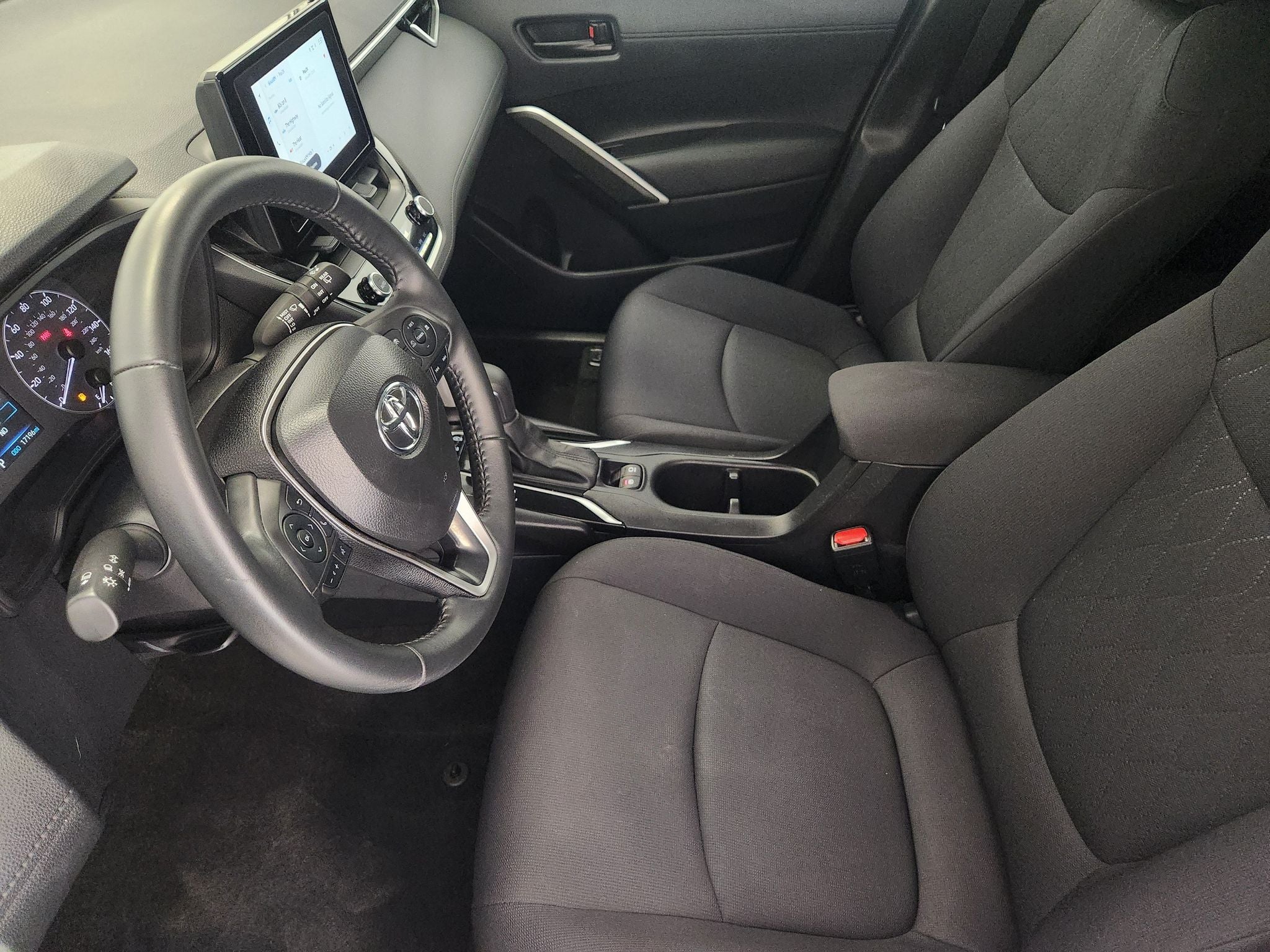 2025 Toyota Corolla Cross LE