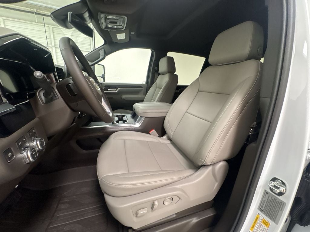 2026 GMC Sierra 3500 HD SLT DRW