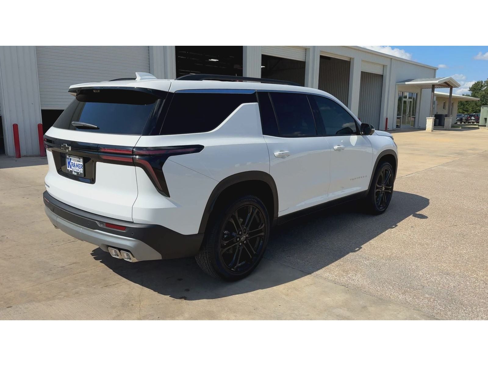 2027 Chevrolet Traverse LT
