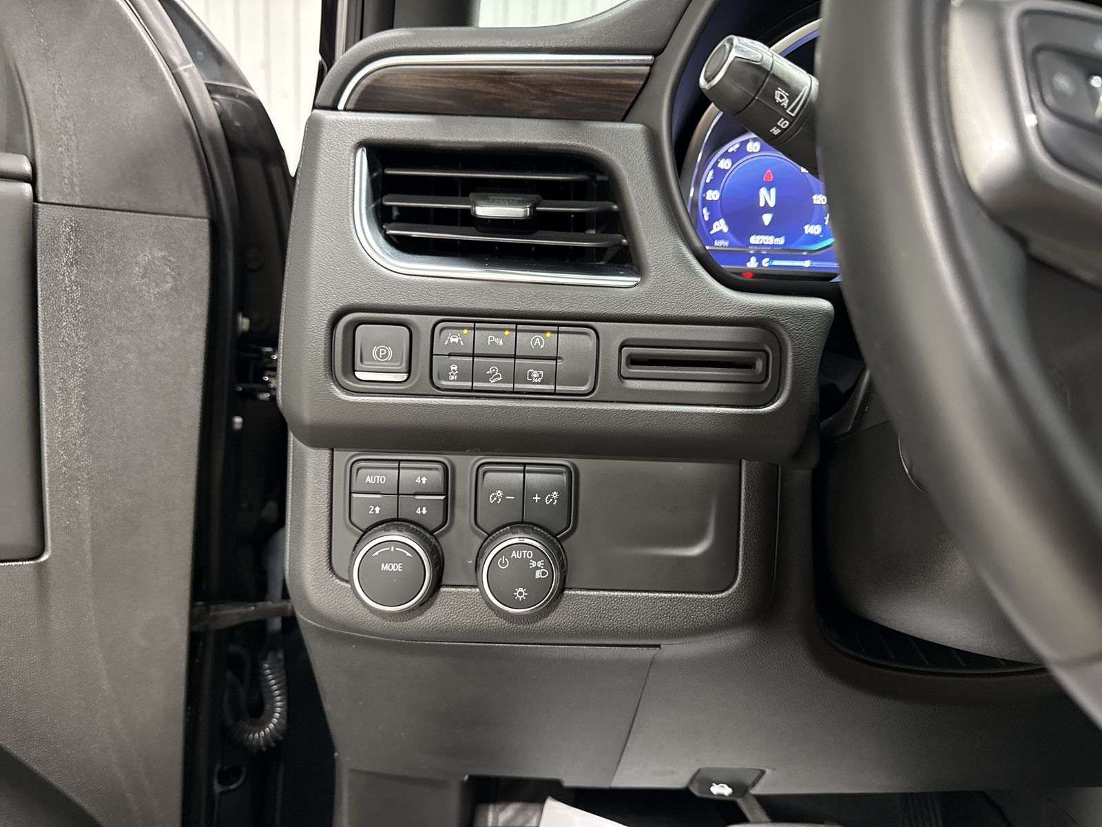 2023 Chevrolet Suburban Z71