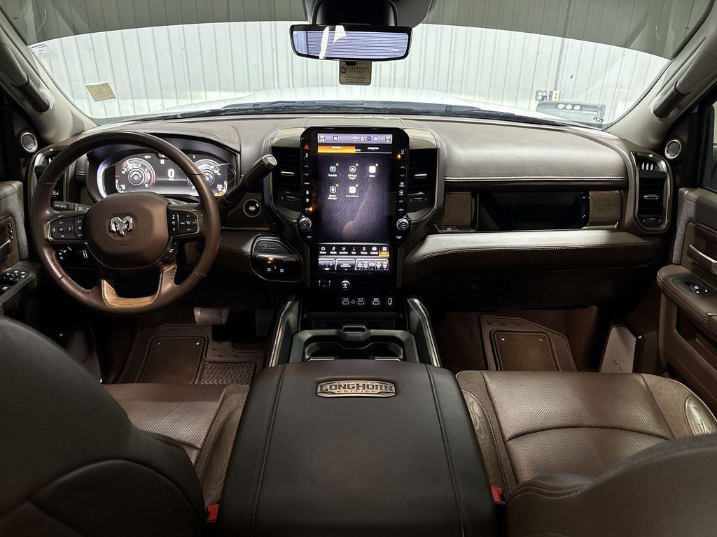 2025 RAM 3500 LimitedLimited Longhorn Mega Cab 4x4 6'4" Box