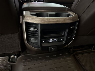 2025 RAM 3500 LimitedLimited Longhorn Mega Cab 4x4 6'4" Box