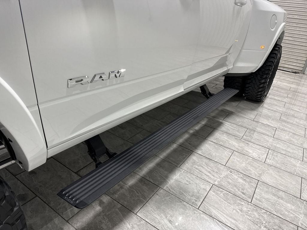 2025 RAM 3500 LimitedLimited Longhorn Mega Cab 4x4 6'4" Box