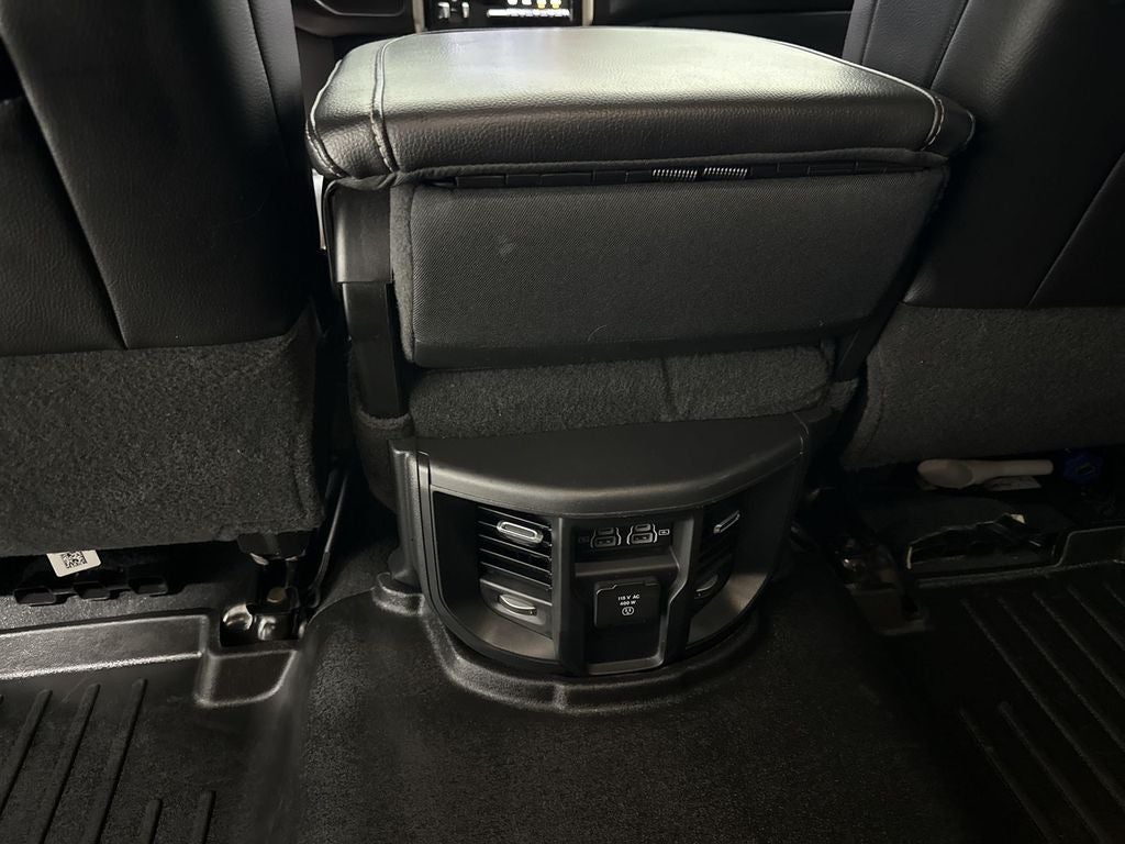 2024 RAM 2500 Laramie Crew Cab 4x4 6'4" Box