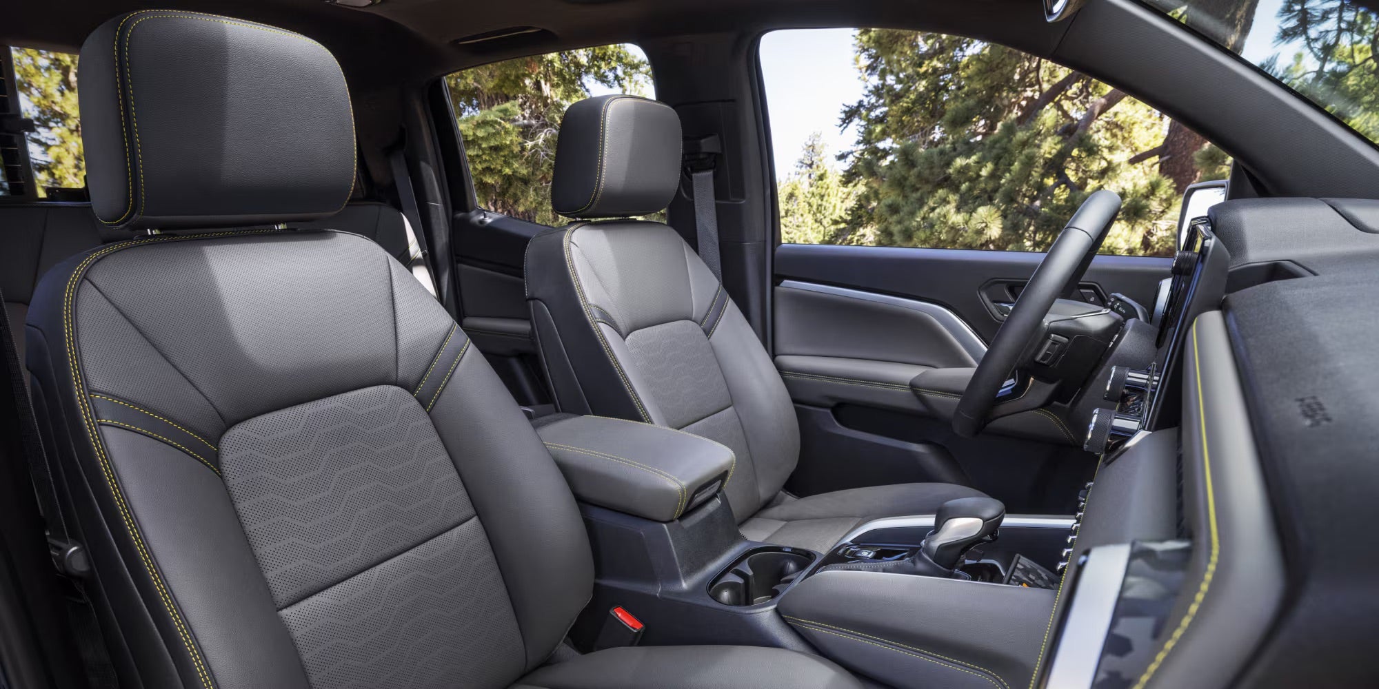 2026 Chevrolet Colorado LT interior seats